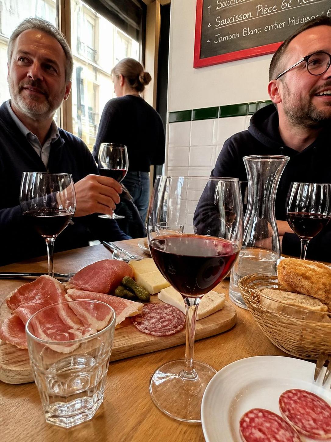 découvrez l'origine et l'histoire du mot 'gibolin' et comment il est devenu lié à l'univers du vin.